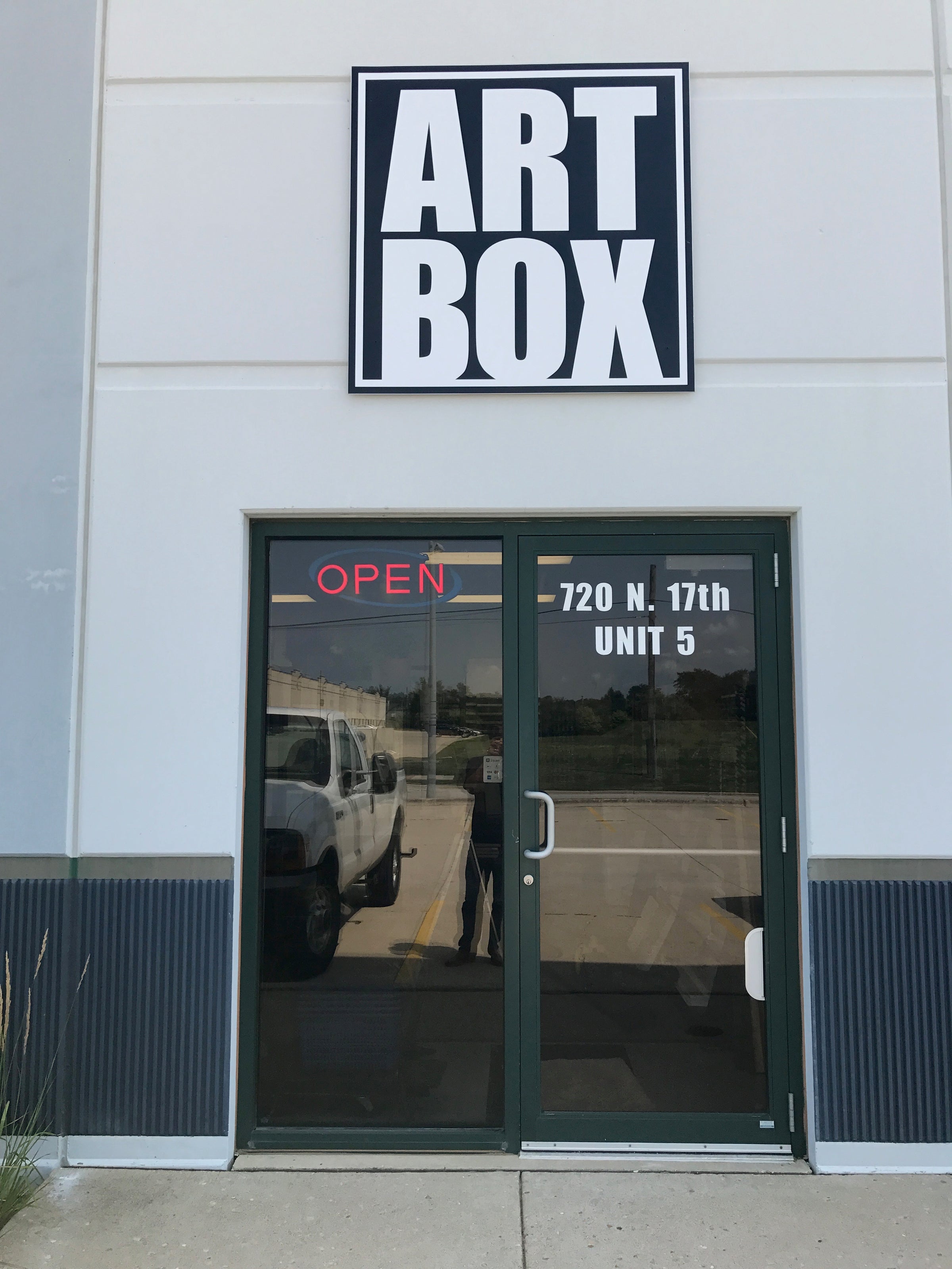 The Art Box, Art, Store